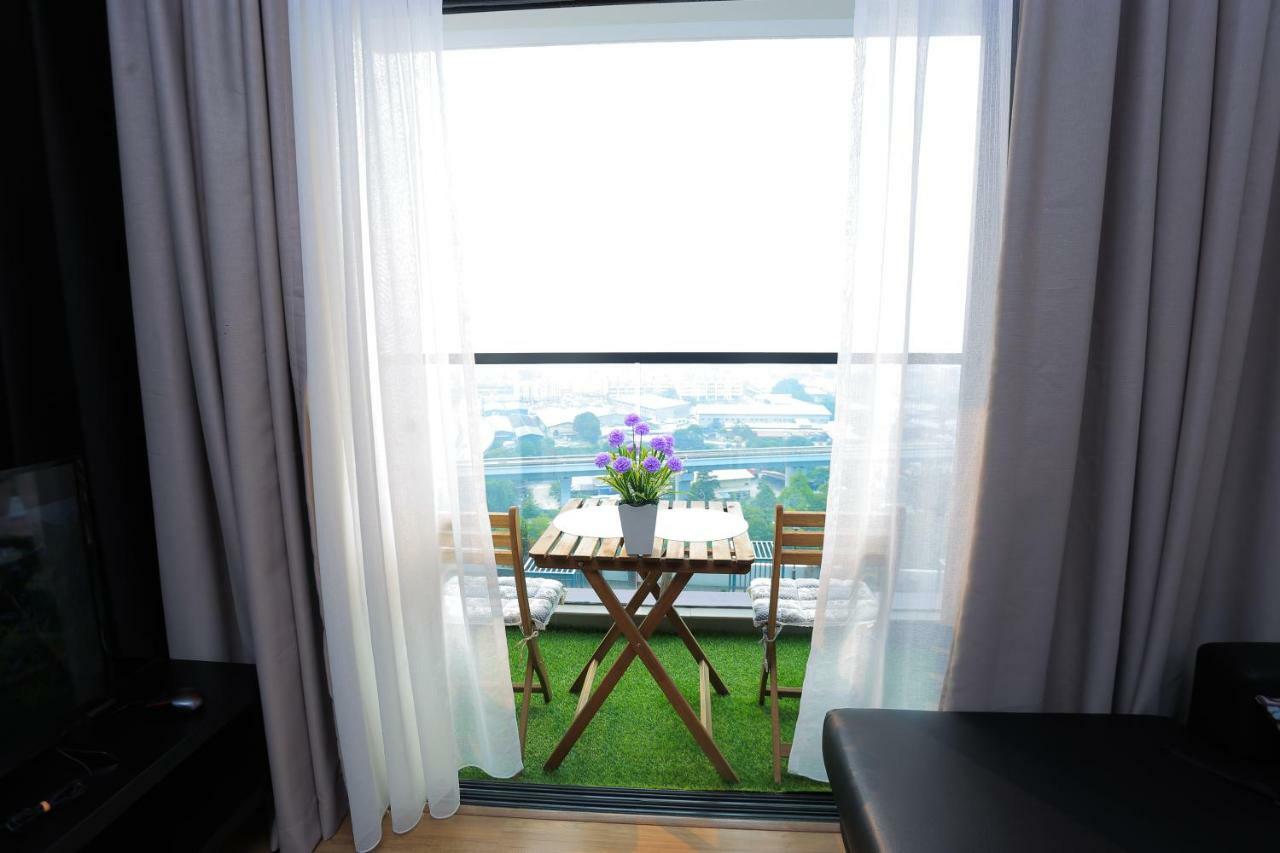 Mlh Deluxe Studio Suites @ Landmark Residence Черас Экстерьер фото