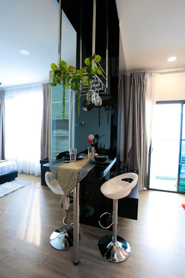 Mlh Deluxe Studio Suites @ Landmark Residence Черас Экстерьер фото