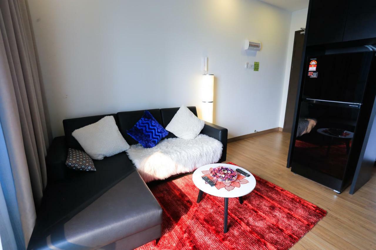 Mlh Deluxe Studio Suites @ Landmark Residence Черас Экстерьер фото